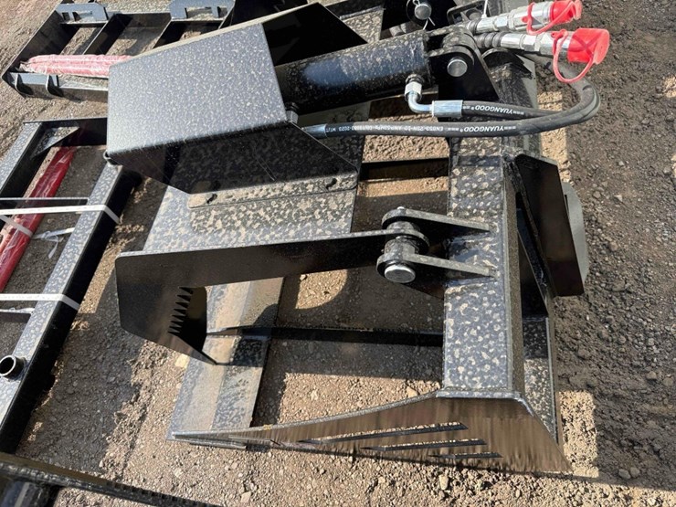 new-giyi-co-72in-hydraulic-skidloader-hollow-bottom-grapple-bucket-model-hwg72-image-5
