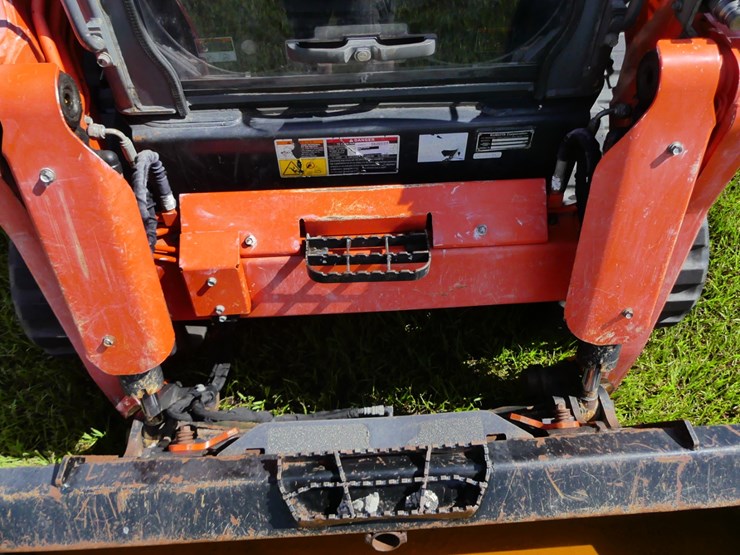 kubota-svl75-2-image-12