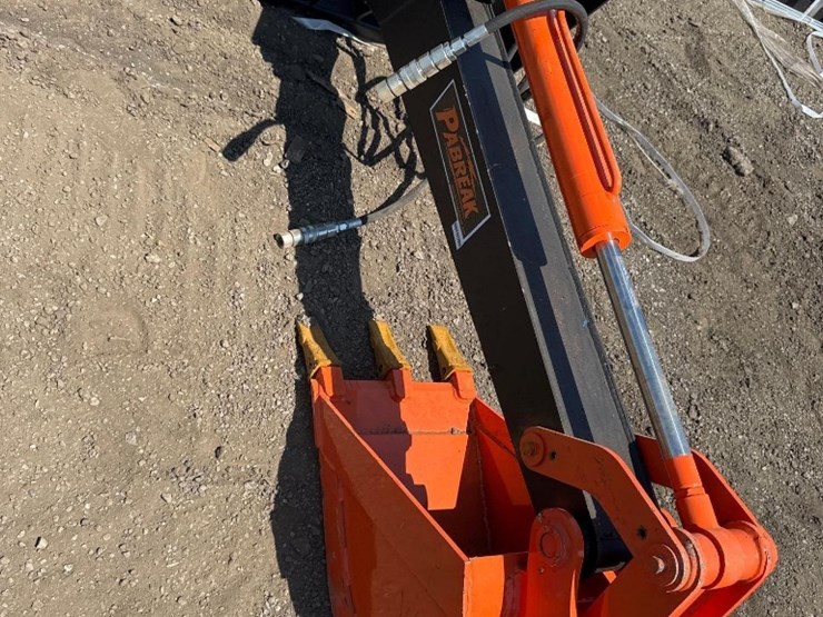 new-pabreak-co-hydraulic-skidloader-backhoe-attachment-image-3