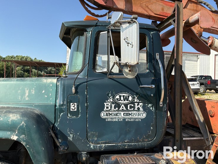 1985-mack-r686st-image-9