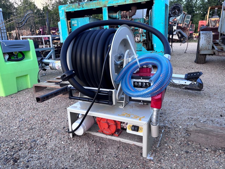#3531-•-fuel-pump-with-hose-reel-and-nozzle-image-1