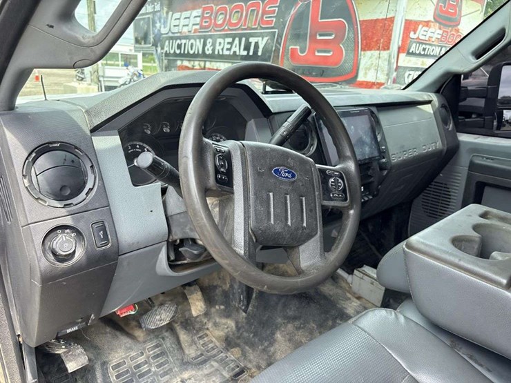 2015-ford-f350-image-22