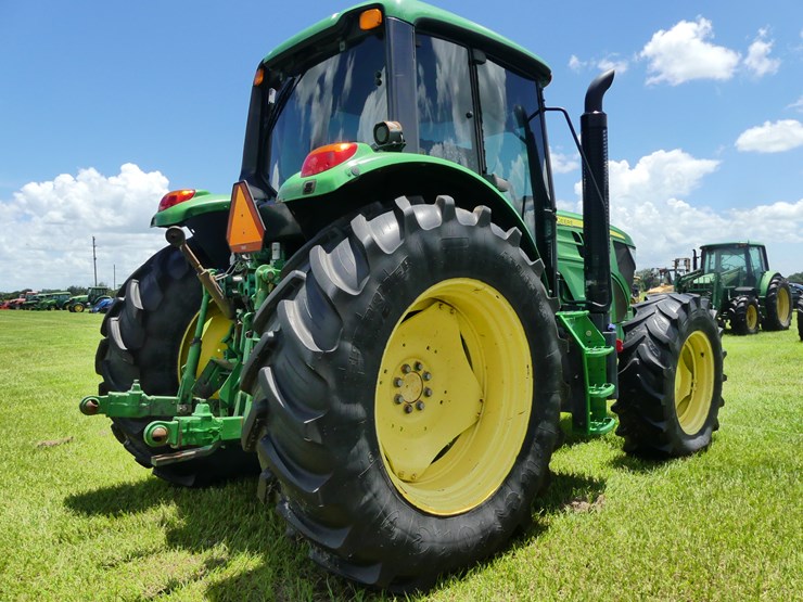john-deere-6125m-image-3