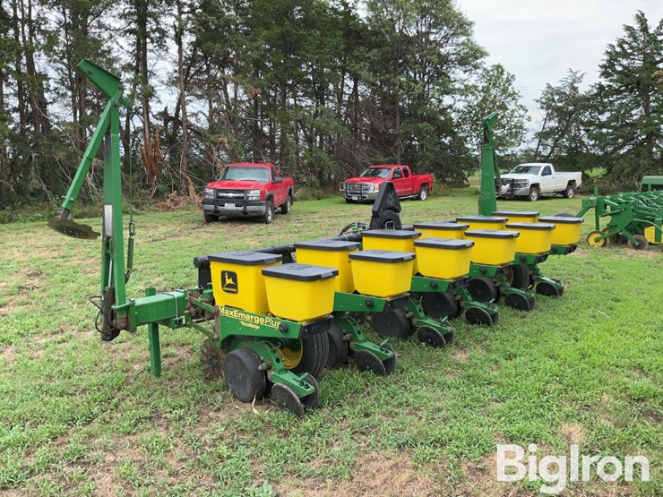 john-deere-1700-image-7