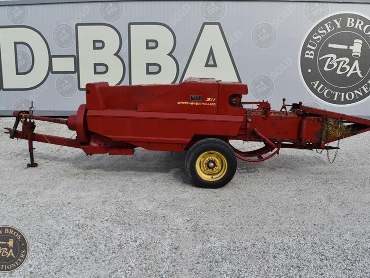 new-holland-311-image-2
