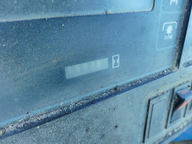 ford-7710-image-16