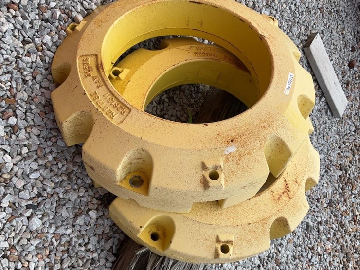 john-deere-front-axle-tractor-weights-image-1