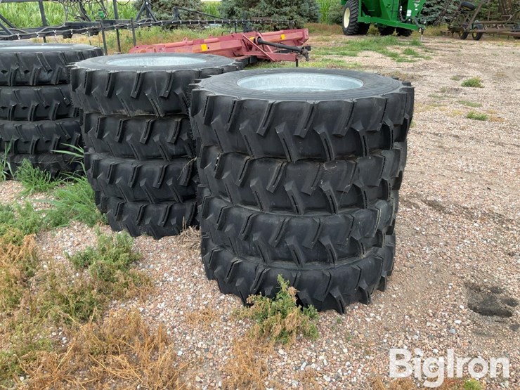 recapped-11r24.5-pivot-tires-&-rims-image-5