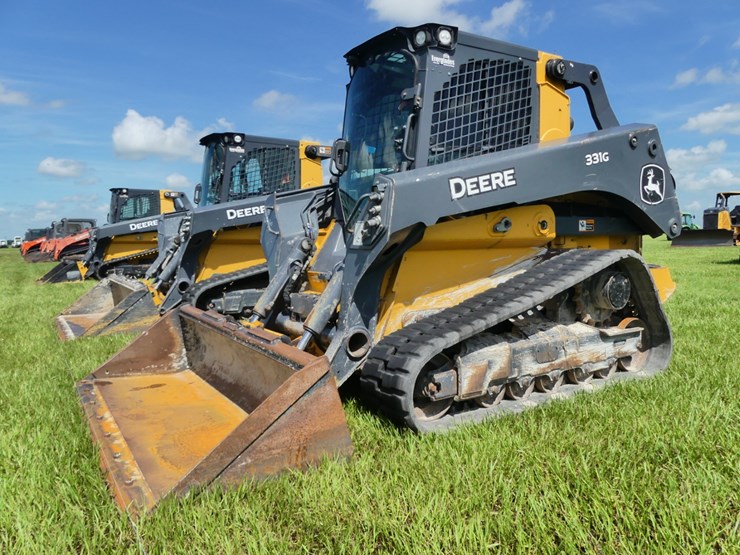 deere-331g-image-1