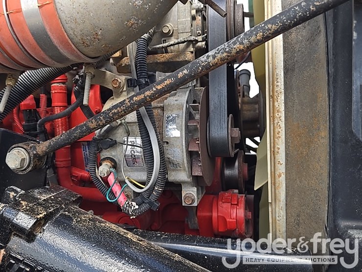 2014-peterbilt-348-image-54