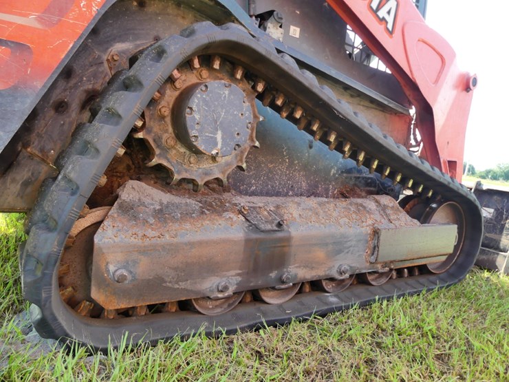 kubota-svl75-2-image-6