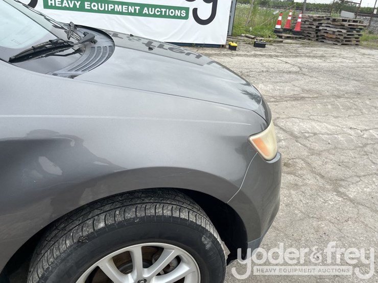 2010-ford-edge-image-39