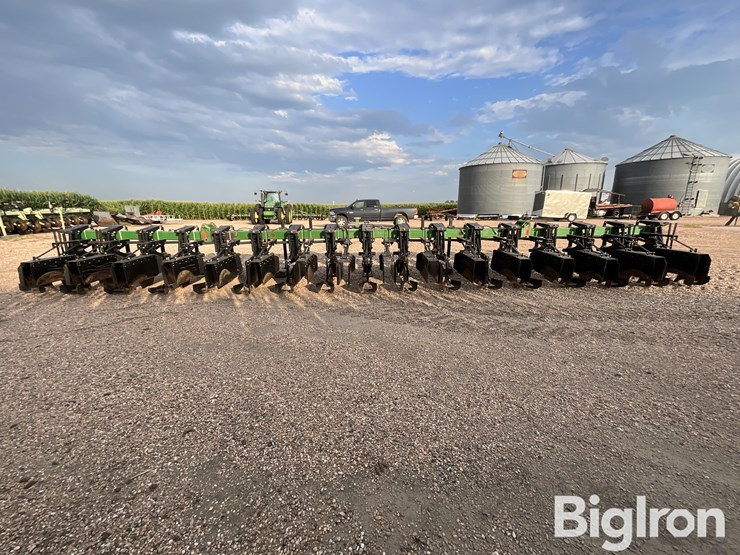 b&h-16r30-hiller-image-6