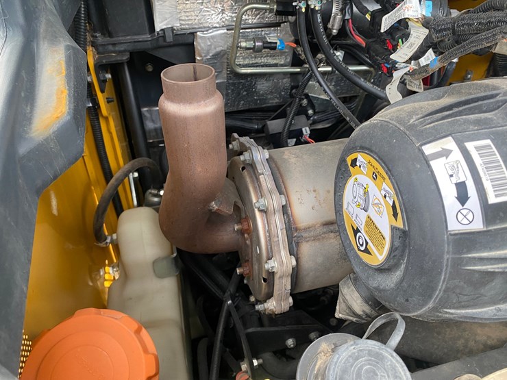 2024-deere-324g-image-19