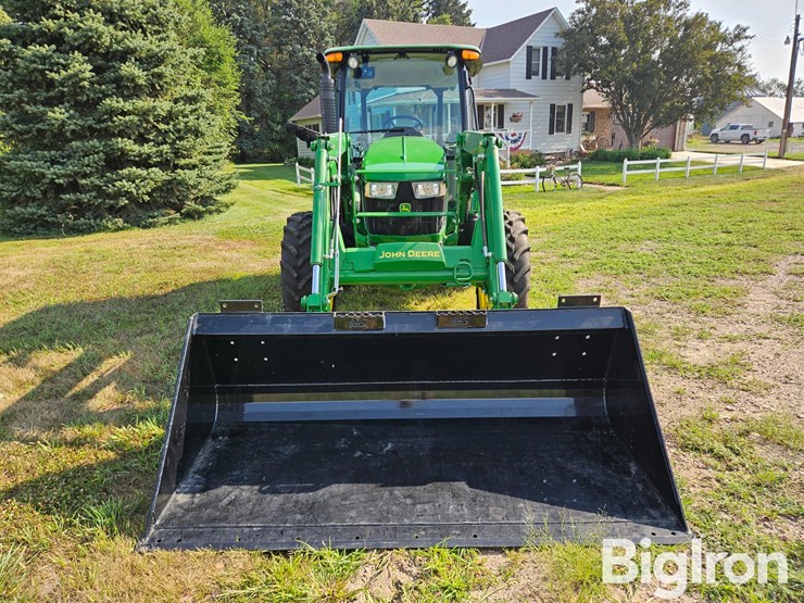 2020-john-deere-5075e-image-2