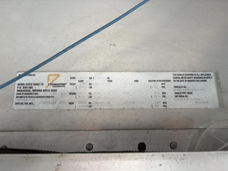 2002-workhorse-p42-image-26