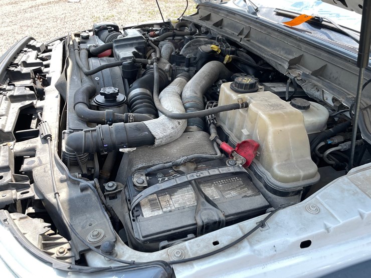 2013-ford-f550-image-27