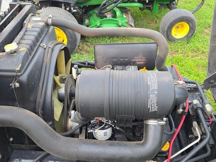 2005-john-deere-3225c-image-27