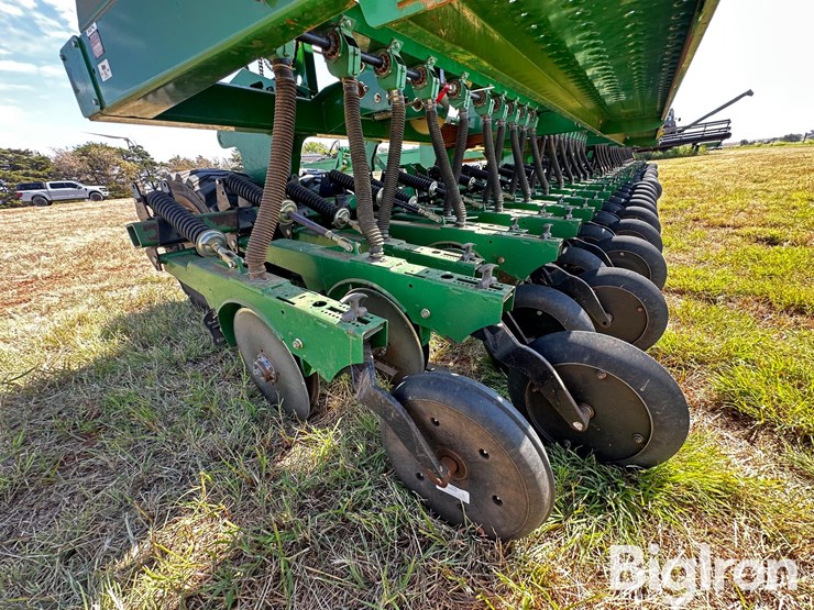 2014-great-plains-3s-5000hd-image-13
