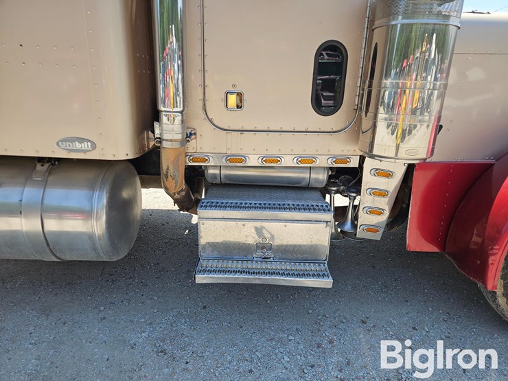 1995-peterbilt-379-image-18
