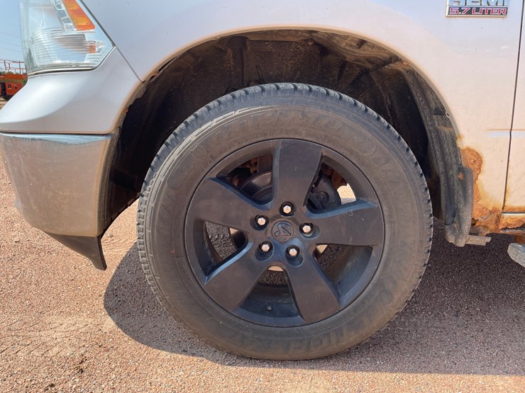 2013-dodge-1500-image-11