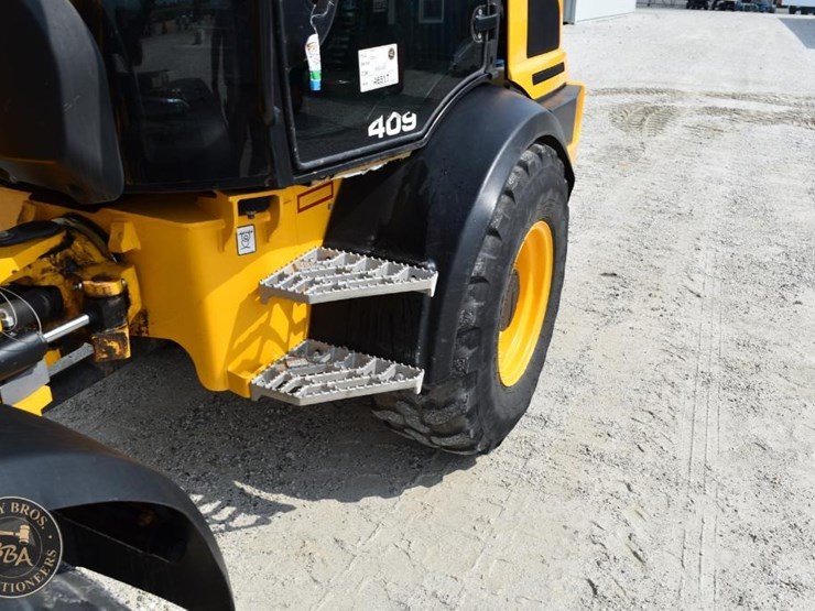 2023-jcb-409-image-30