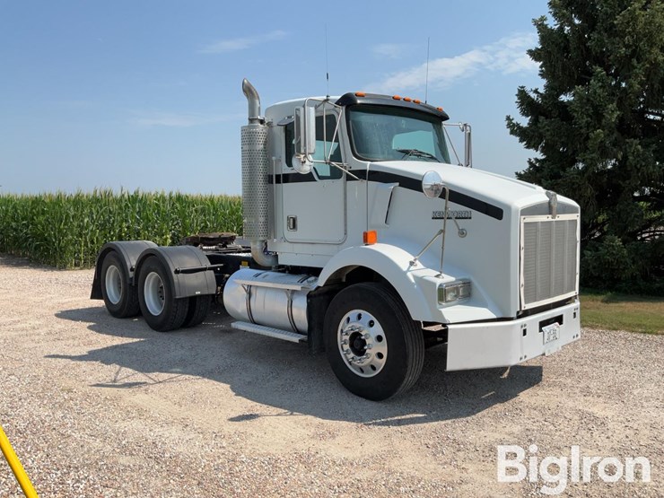 1999-kenworth-t800-image-3