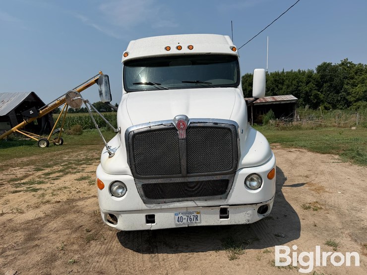 2001-kenworth-t2000-image-2