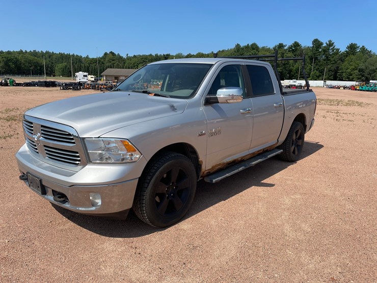 2013-dodge-1500-image-1