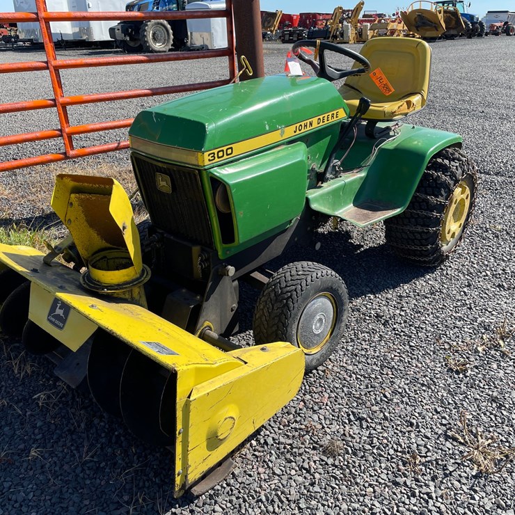 JOHN DEERE 300