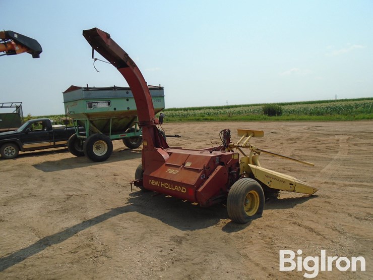 new-holland-782-image-5