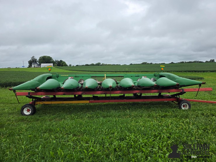 2012-john-deere-608c-image-2