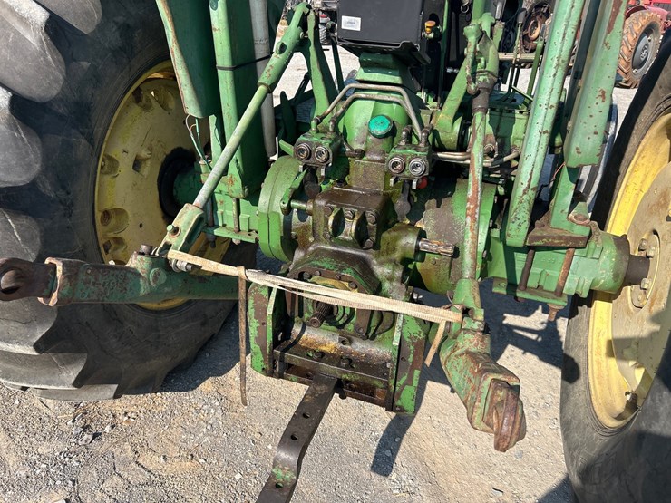 john-deere-2940-image-7