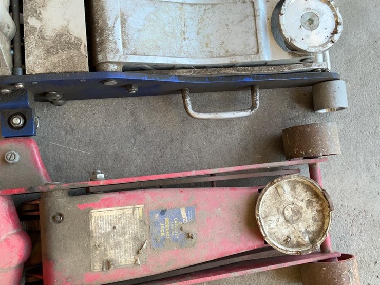 assorted-floor-jacks-image-10
