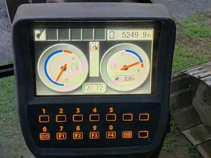 2011-deere-240d-lc-image-93