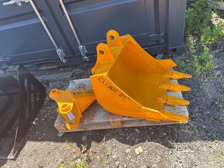 caterpillar-305-image-3