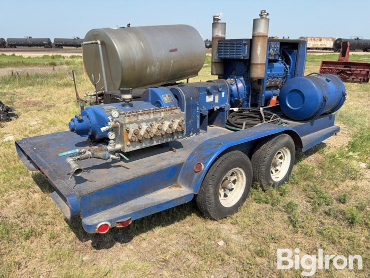 tritan-51020ss-diesel-water-pump-on-t/a-flatbed-trailer-image-5