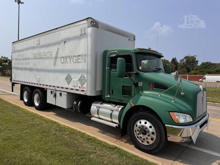 2016-kenworth-t370-image-2