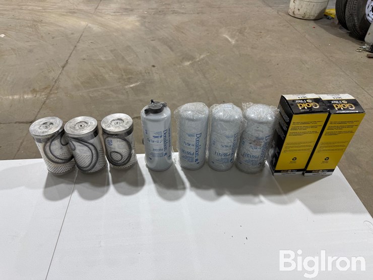 peterbilt-caterpillar-motor-filters-image-6