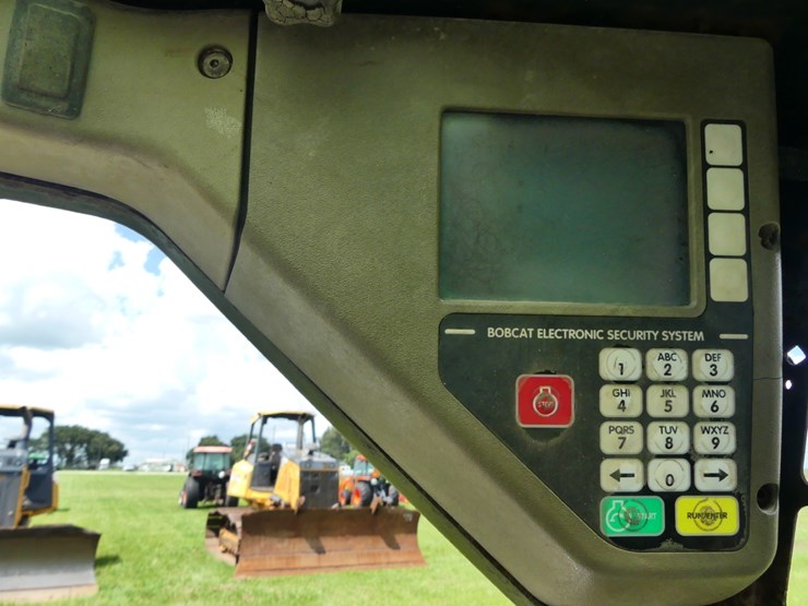 2006-bobcat-t190-image-16