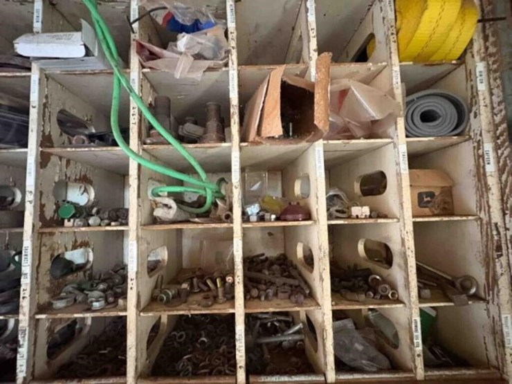 west-wall---bolts/nuts---staps---blades-etc.-image-7