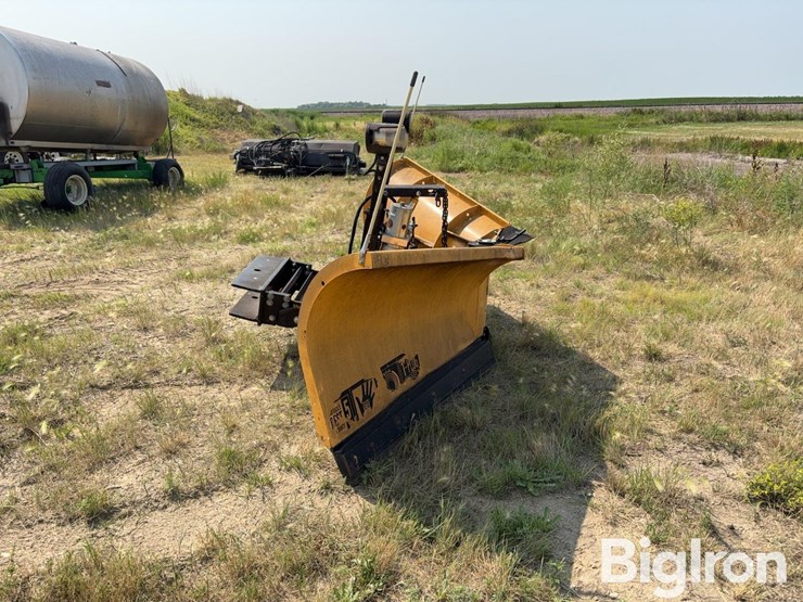meyers-super-v-snowplow-image-4