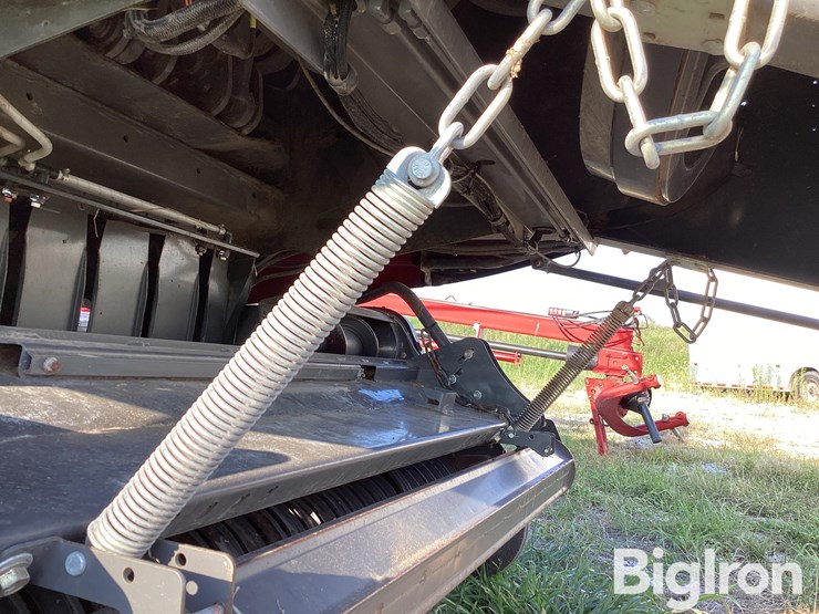 2014-massey-ferguson-2270-image-13