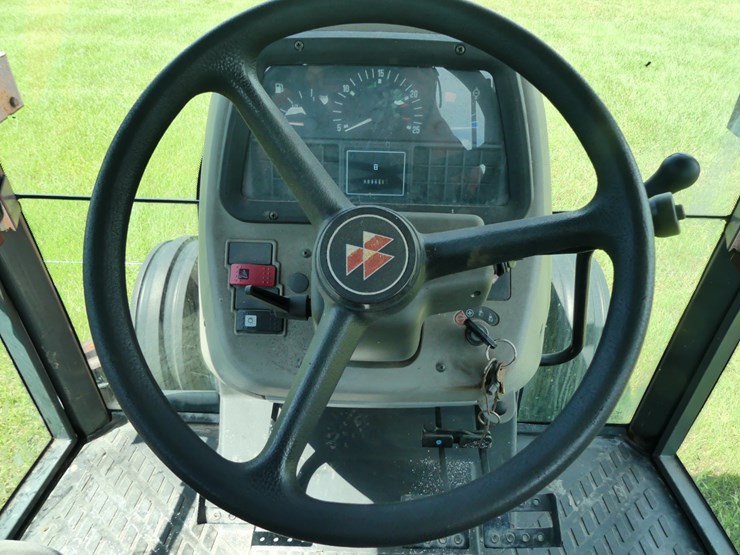 massey-ferguson-4243-image-15