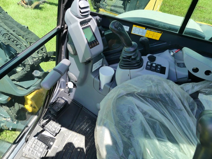 deere-60g-image-16