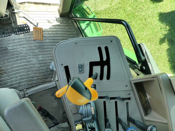 john-deere-6125m-image-14