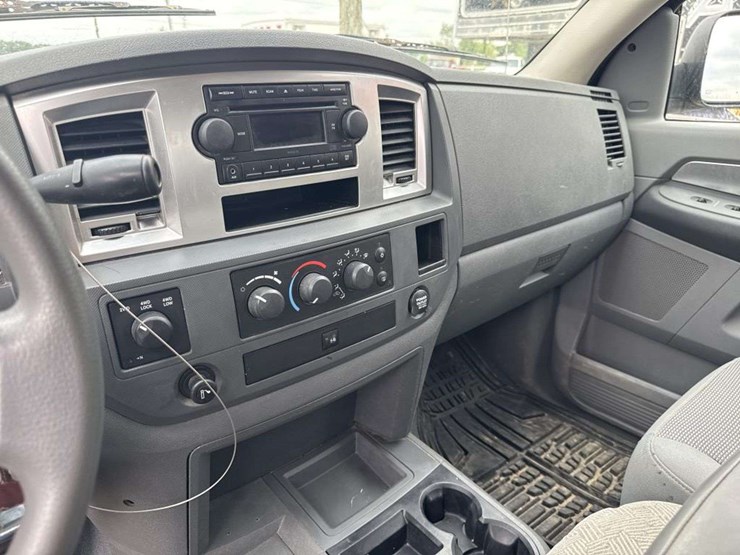 2007-dodge-2500-image-12