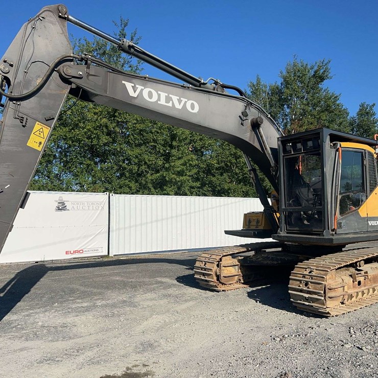 2018 VOLVO EC220EL
