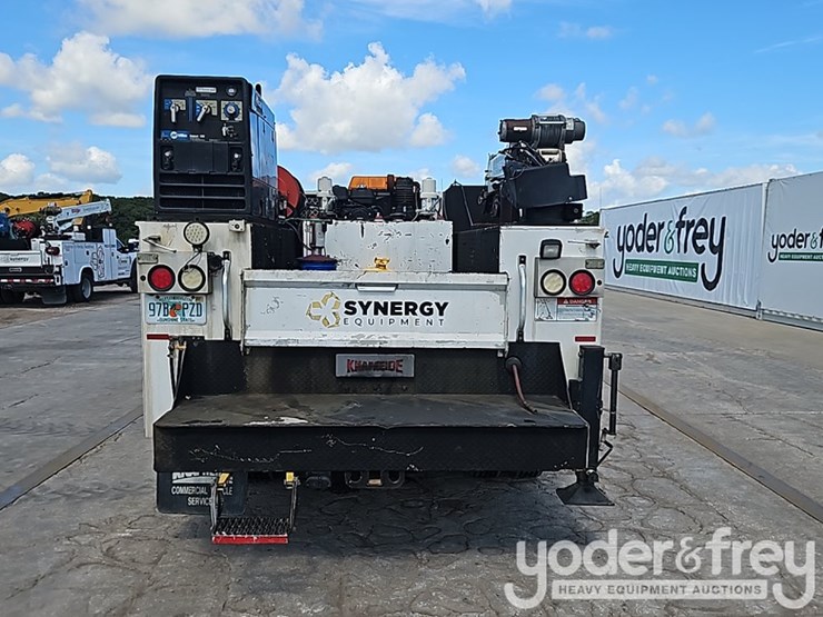 2021-chevrolet-silverado-5500hd-image-15