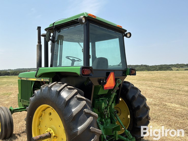 1981-john-deere-4440-image-12